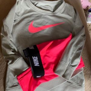 2t Nike set